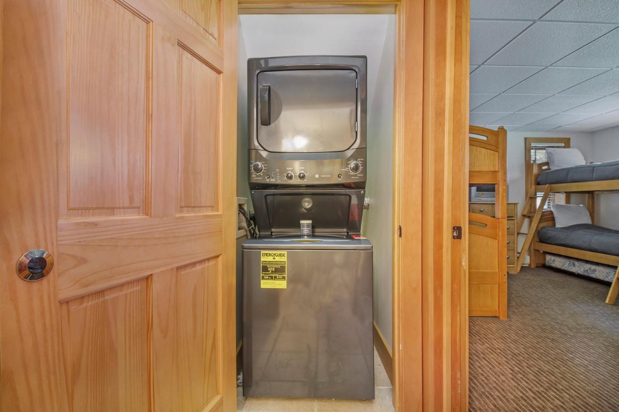 Boyne Mountain Getaway, Unit B Aparthotel Boyne Falls Bagian luar foto